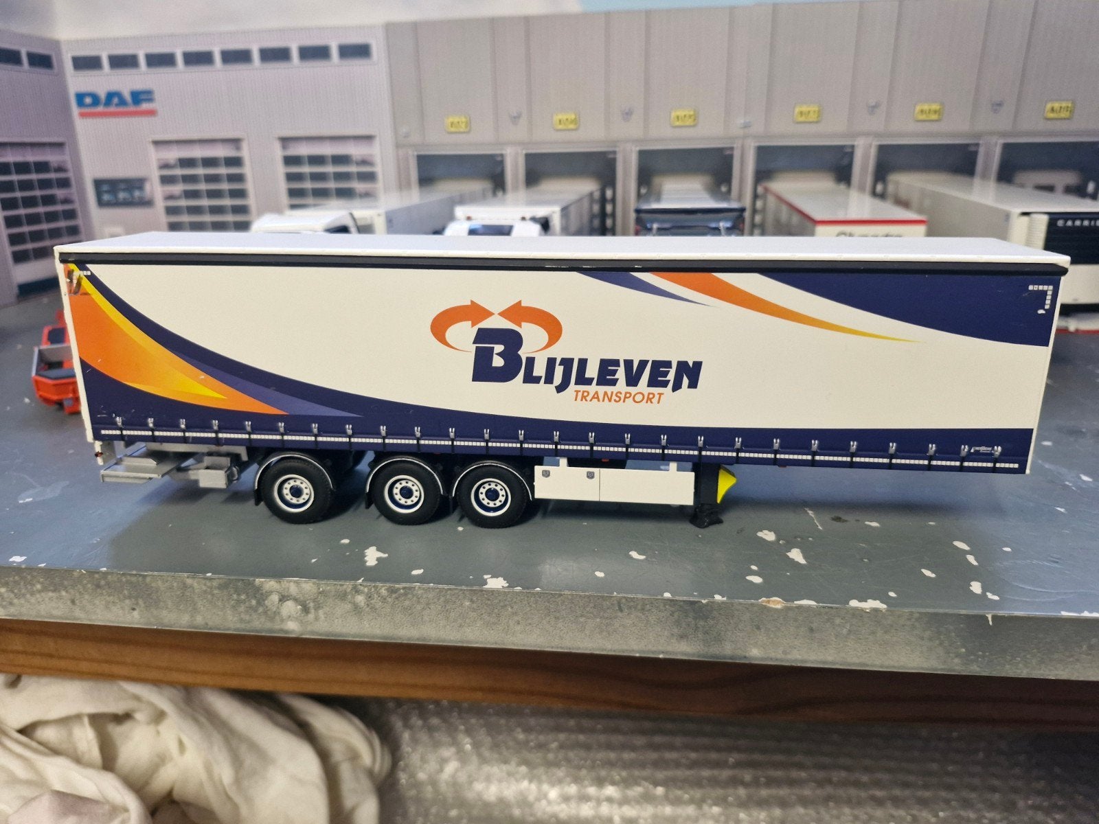 huiftrailer wsi met stuuras  blijleven, Ophalen of Verzenden, Zo goed als nieuw, Bus of Vrachtwagen, Wsi