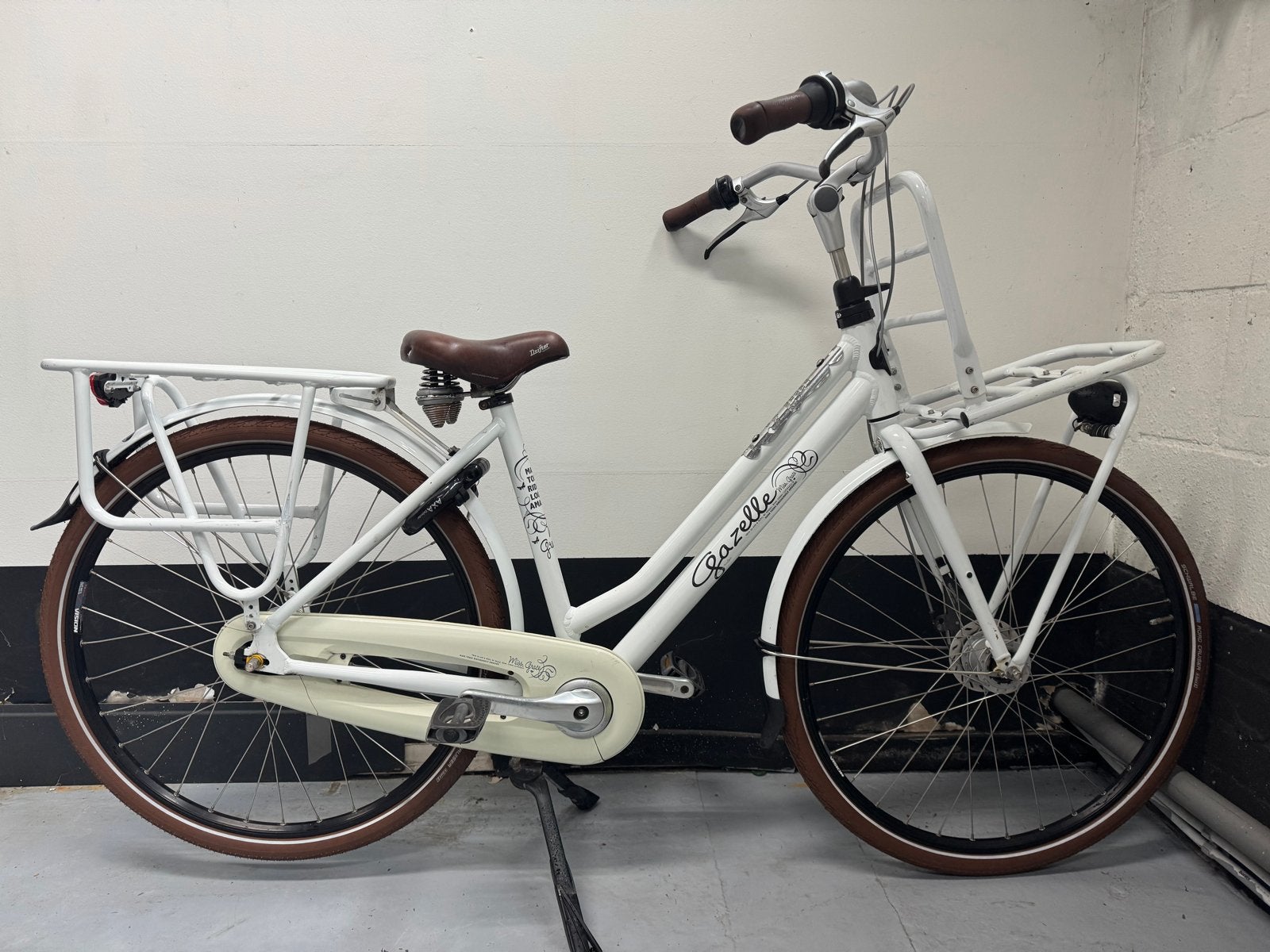 Nette Gazelle Miss Grace Transportfiets 28 inch, 26 inch of meer, Ophalen of Verzenden, Zo goed als nieuw, Handrem