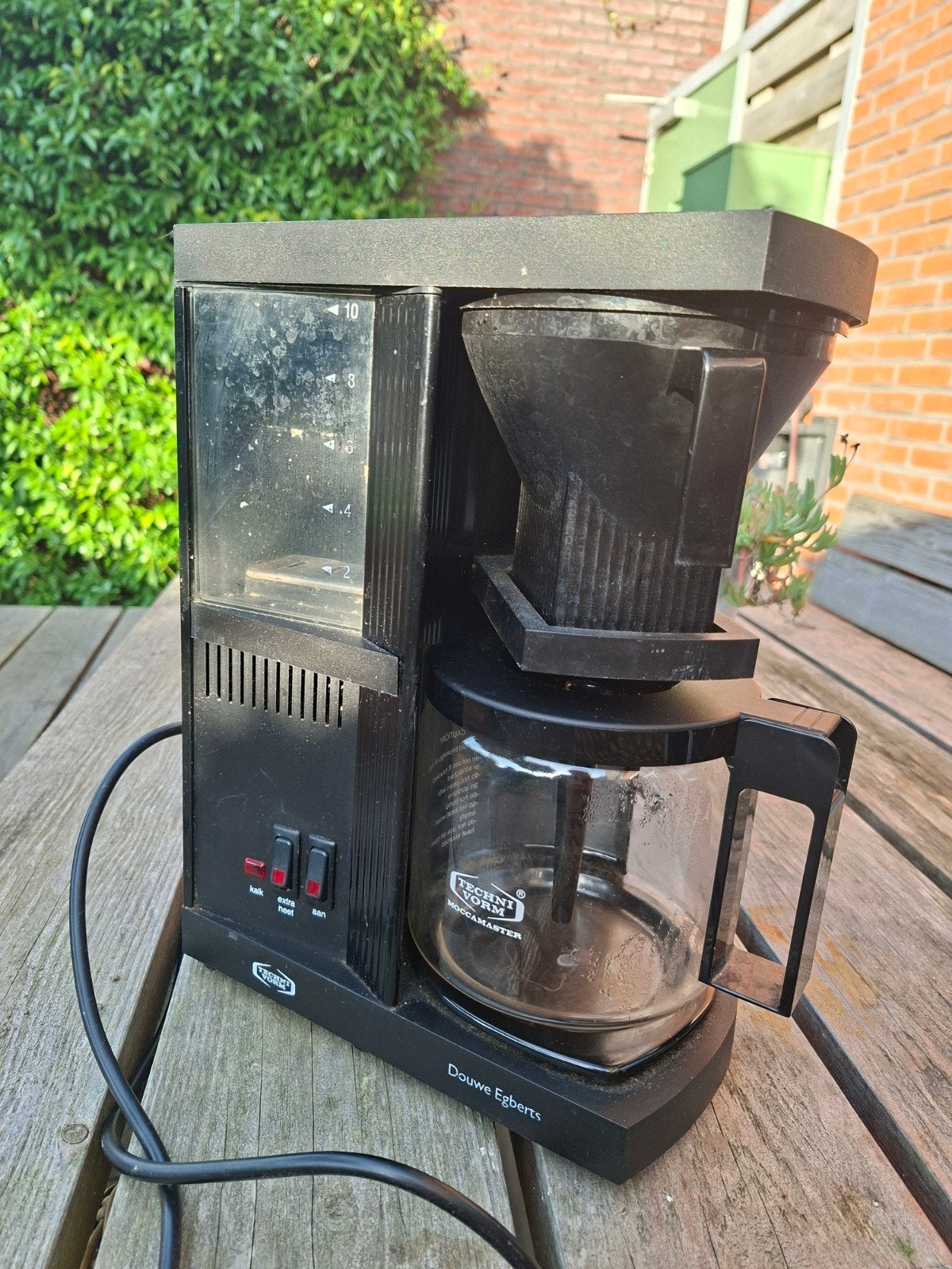 Douwe Egbert Koffiezetapparaat, Gebruikt, 10 kopjes of meer, Koffiemachine, Gemalen koffie