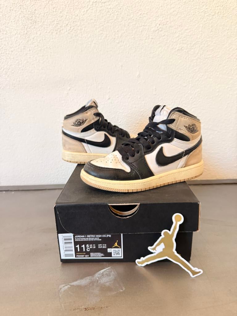 Nike Air Jordan 1 Latte (kids) - Maat 28,5, Verzenden, Gebruikt, Jongen of Meisje, Sportschoenen