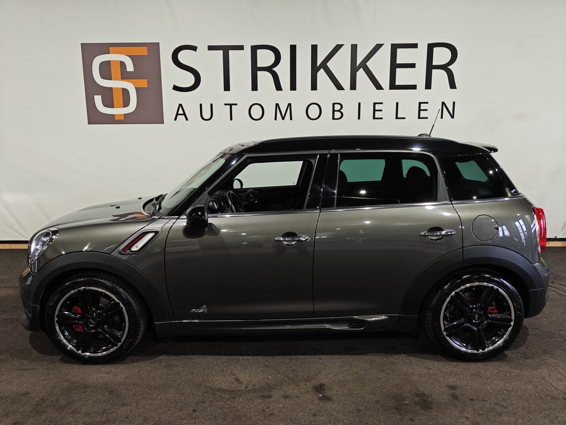 Mini Mini Countryman 1.6 John Cooper Works ALL4, Auto's, Mini, Gebruikt, Zwart, Vierwielaandrijving, 1405 kg