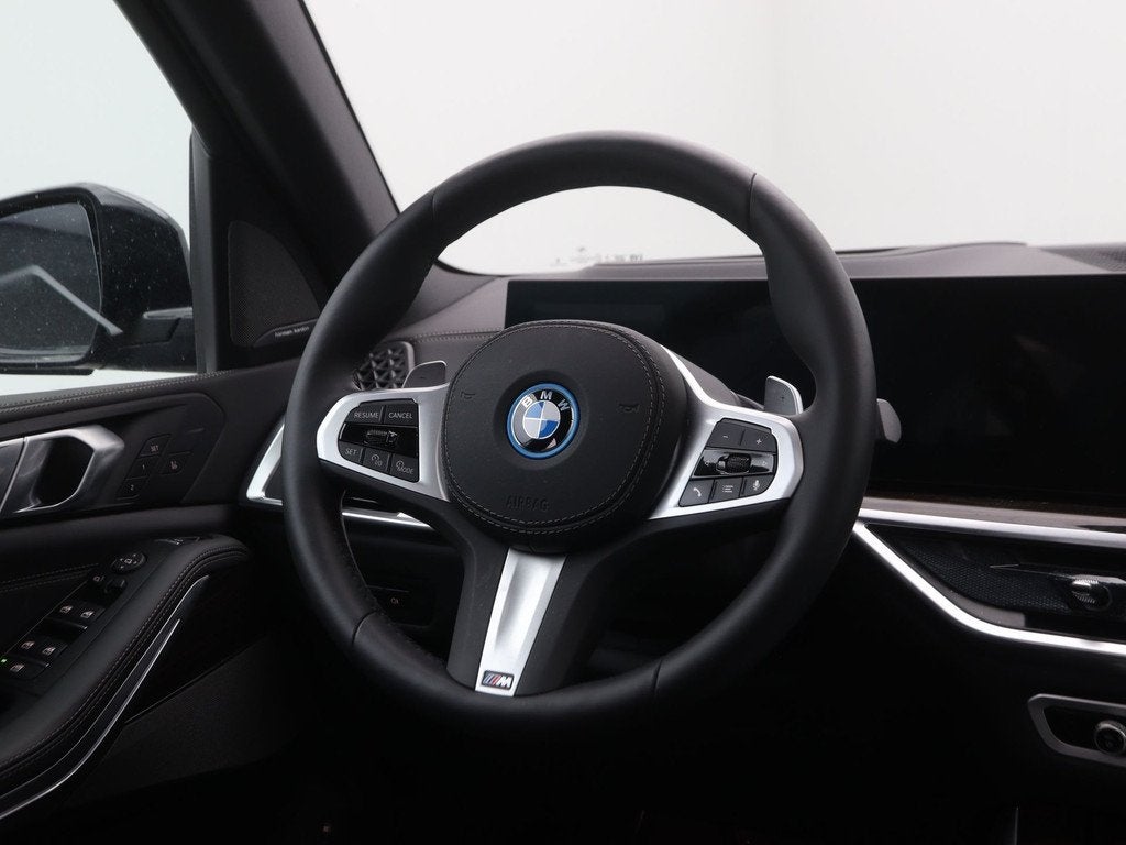 BMW X5 xDrive50e M Sport Pro SoH 100% (bj 2025, automaat), Auto's, Gebruikt, 2395 kg, Met garantie (alle), Overige brandstoffen