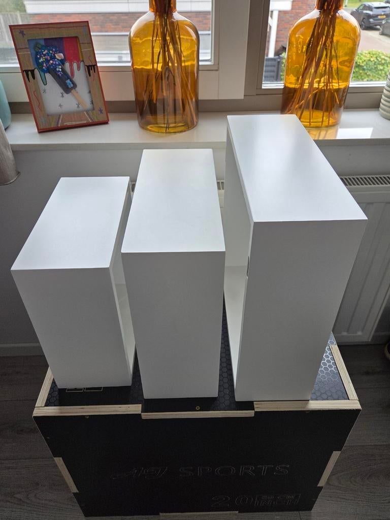 Set van 3 witte blok kastjes - wandmontage, Huis en Inrichting, Kasten | Overige, Ophalen