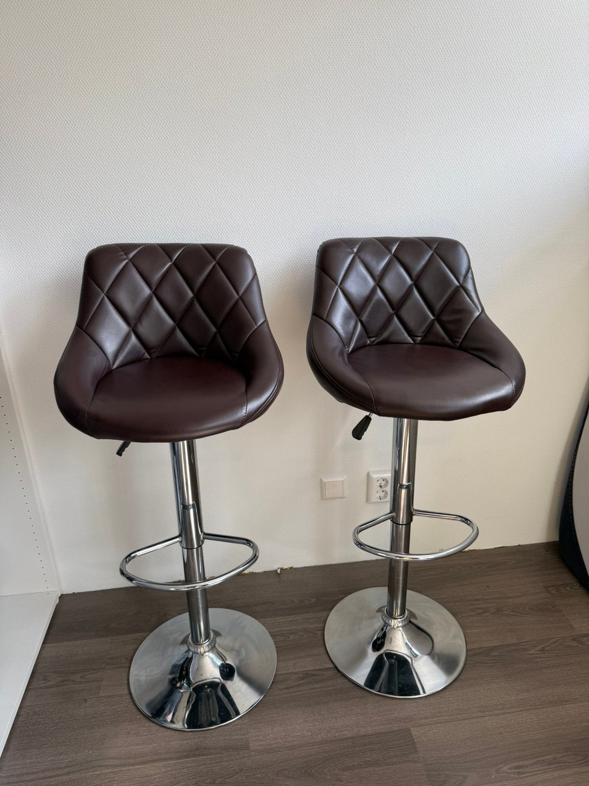 2 barkrukken, Huis en Inrichting, Barkrukken, 2 krukken, Ophalen, Gebruikt, 60 tot 90 cm