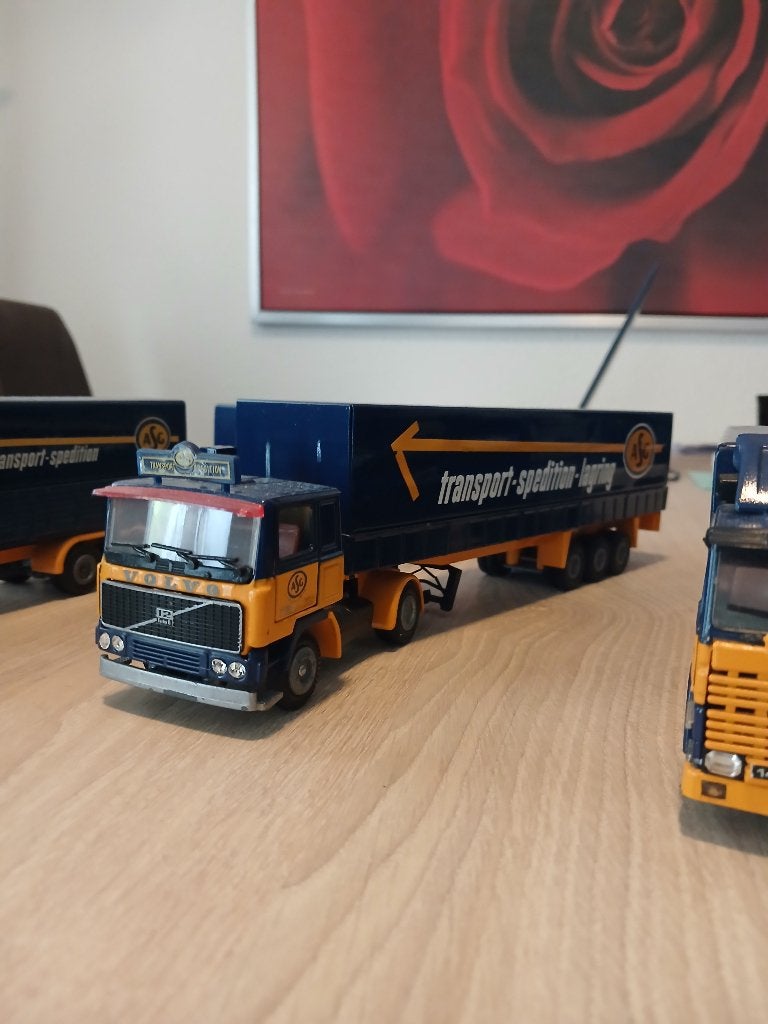 tekno, Hobby en Vrije tijd, Modelauto's | 1:50, Ophalen of Verzenden, Zo goed als nieuw, Bus of Vrachtwagen, Tekno