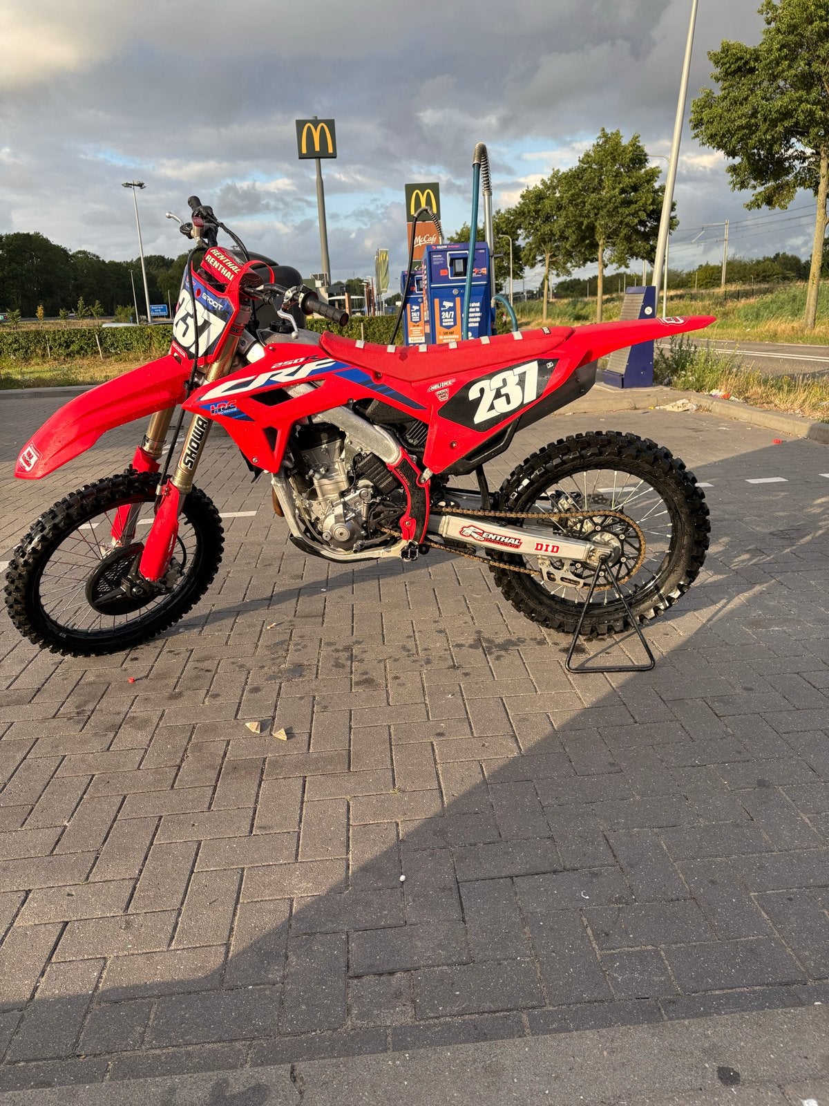 Honda CRF250R 2023 Crossmotor - Zo goed als nieuw!, Motoren, Motoren | Honda, 250 cc, Occasion, Particulier, Crossmotor
