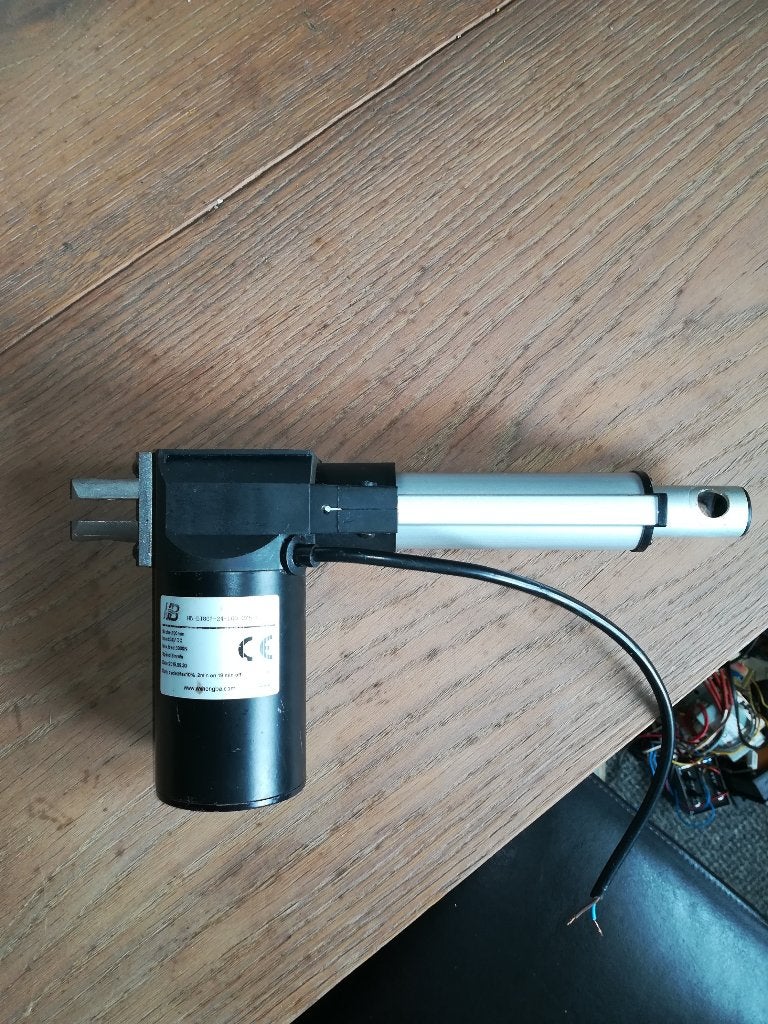 Actuator lineair, Ophalen of Verzenden, Gebruikt