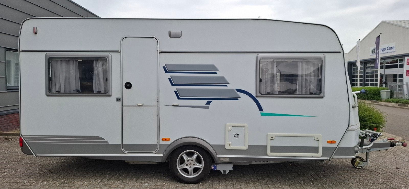 Eriba Nova 491G -inclusief tent, luifel en inventaris, Caravans en Kamperen, Vast bed, Rondzit, Koelkast, Particulier