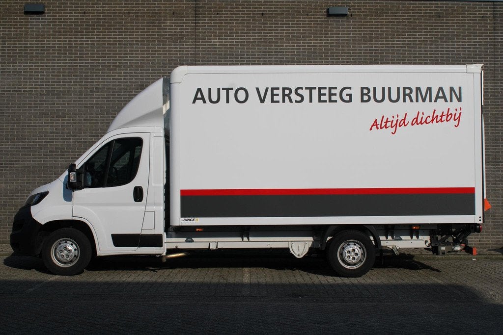 Peugeot Boxer 2.2 BlueHDi 140 L3H2 3.5t Bakwagen met laadkle, Voorwielaandrijving, 12 maanden, Stof, Gebruikt