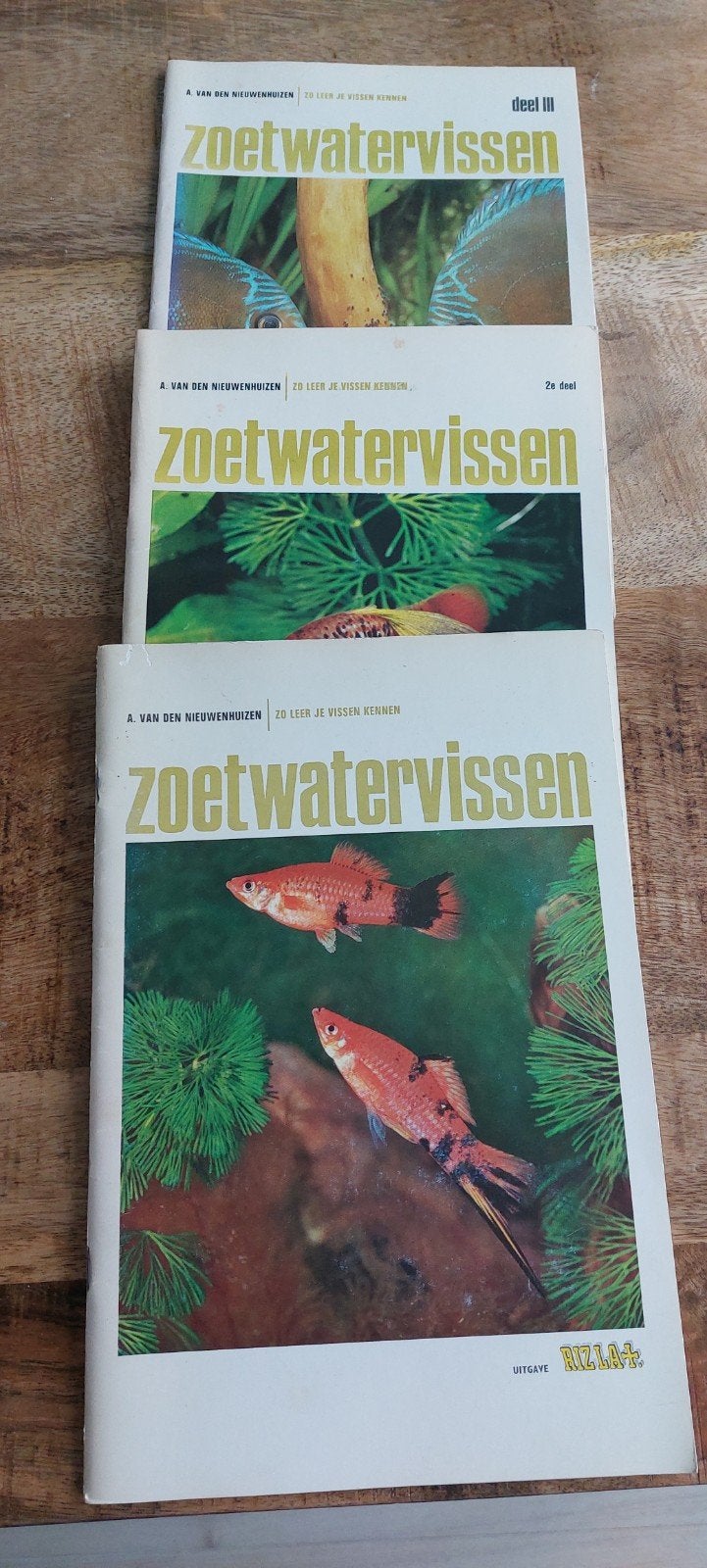 3 complete delen zoetwatervissen uitgave RIZZLA, Boeken, Ophalen of Verzenden