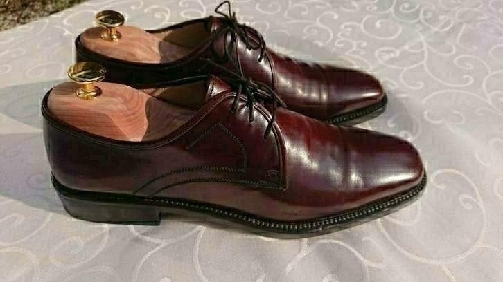 Salvatore Ferragamo bordeauxrode veterschoenen 8½, Kleding | Heren, Bruin, Ophalen of Verzenden, Zo goed als nieuw, Loafers