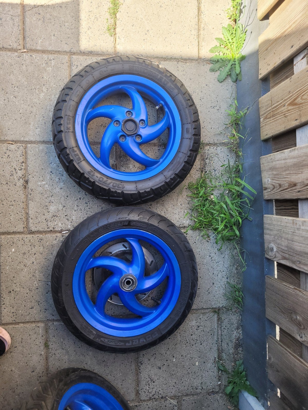 een set gilera runner velg compleet, Motoren, Ophalen