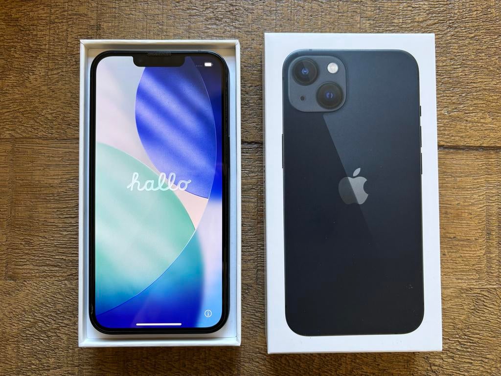 iPhone 13 in originele doos + silicone case + lader, 128 GB, Zwart, IPhone 13, Ophalen of Verzenden