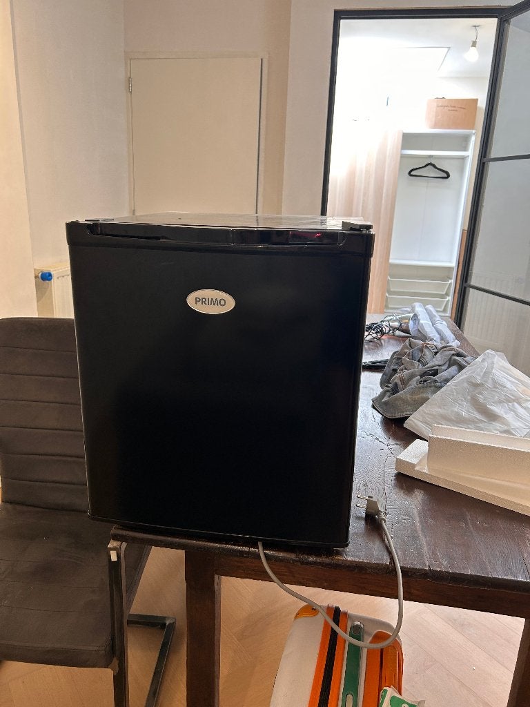 Compacte Primo minivriezer - Zo goed als nieuw, Minder dan 85 cm, Minder dan 60 cm, Zo goed als nieuw, Vrijstaand