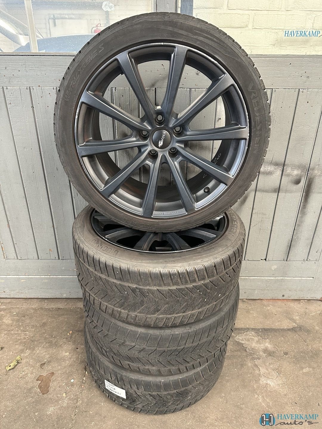 Nissan 370Z winterset 245 40 19 + 275 35 19, Auto-onderdelen, -, -, Banden en Velgen, Winterbanden