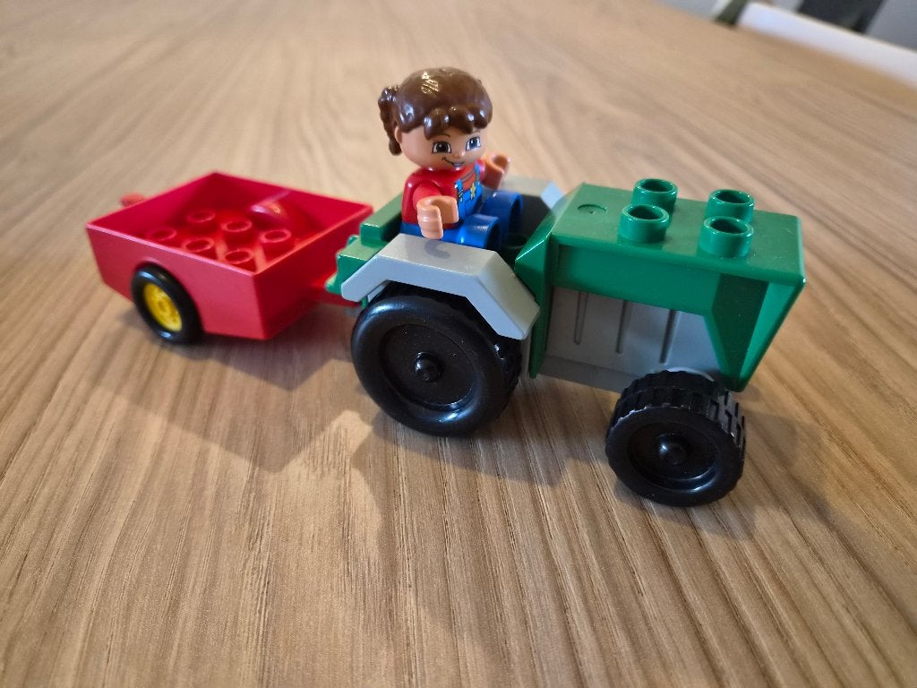 Foto 2 van Duplo diverse boerderij dieren en voertuigen