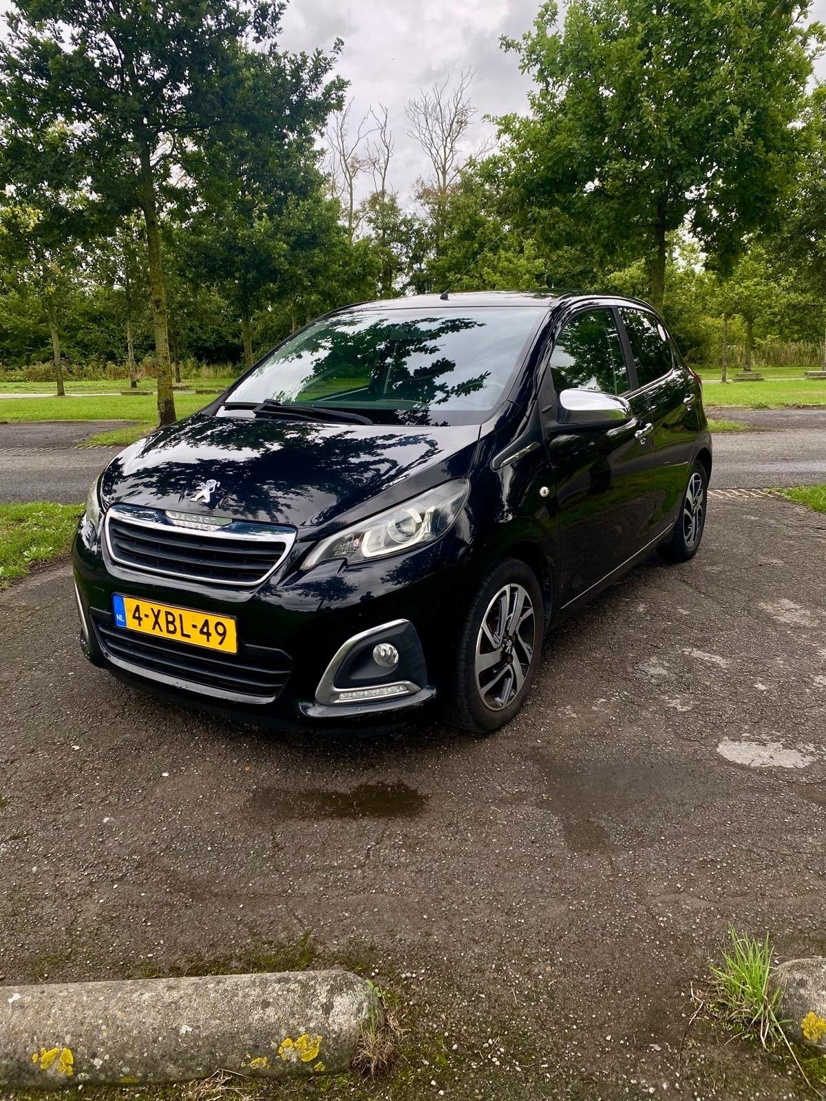 Peugeot 108 Allure 1.0 E-vti 5DR 2014 Zwart VOL OPTIES!, Auto's, Voorwielaandrijving, 4 stoelen, Zwart, Origineel Nederlands