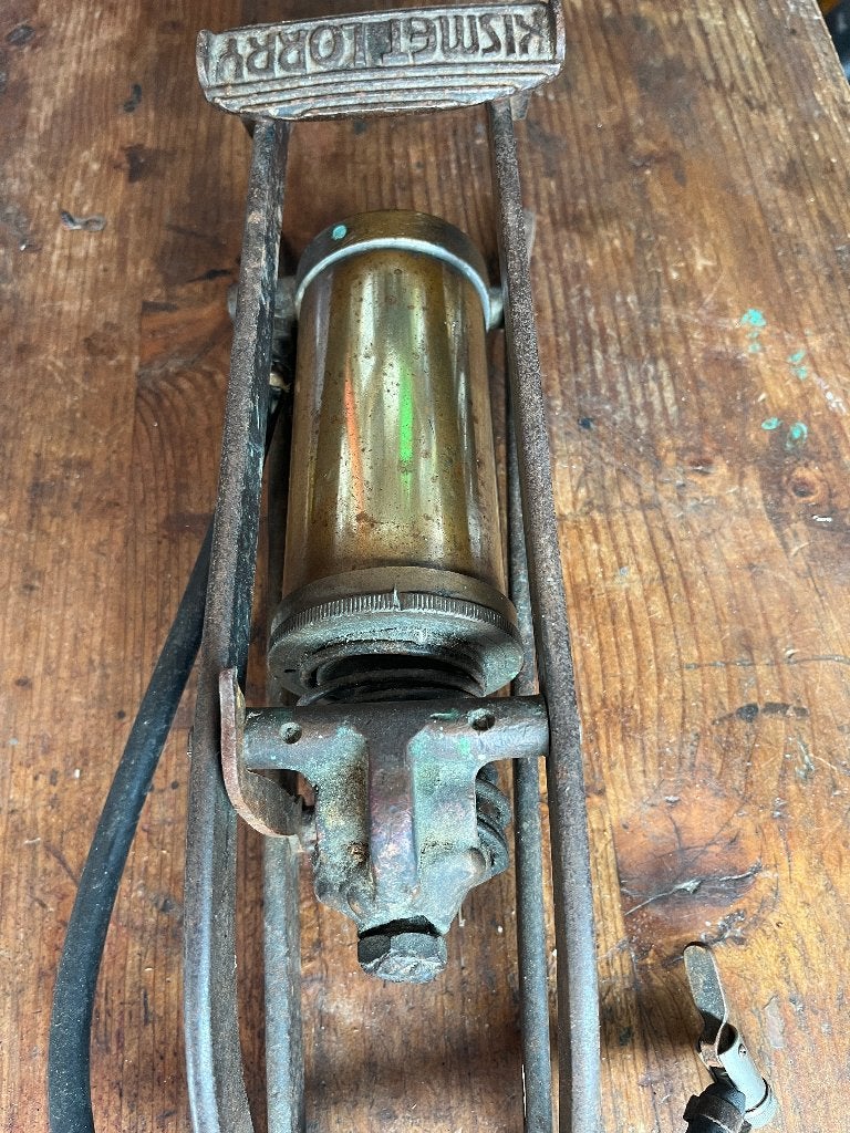antieke voetpomp, Antiek en Kunst, Ophalen