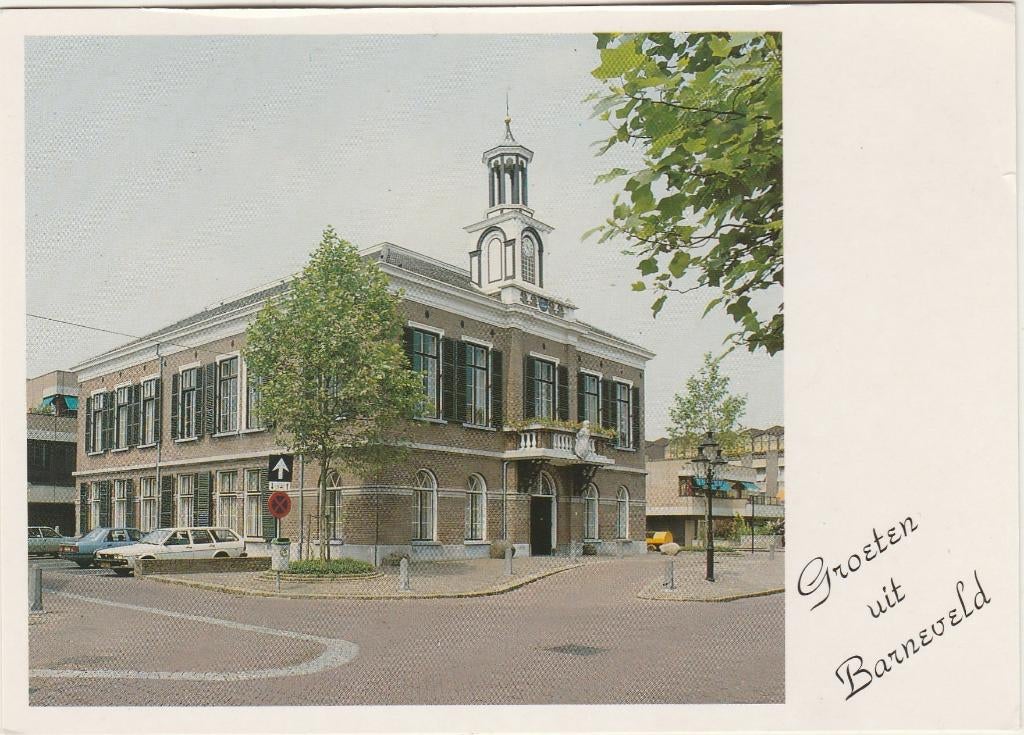 BARNEVELD Gemeentehuis met Auto's, Verzamelen, Ansichtkaarten | Nederland, Verzenden, 1980 tot heden, Ongelopen, Gelderland