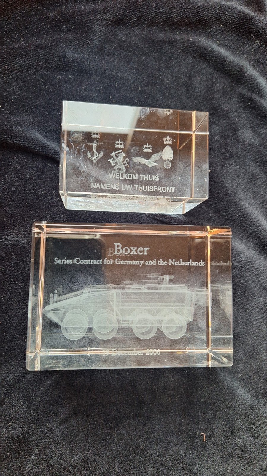 Defensie Boxer Welkom thuis gegraveerd glas 3D blok, Verzamelen, Ophalen of Verzenden, Landmacht, Nederland