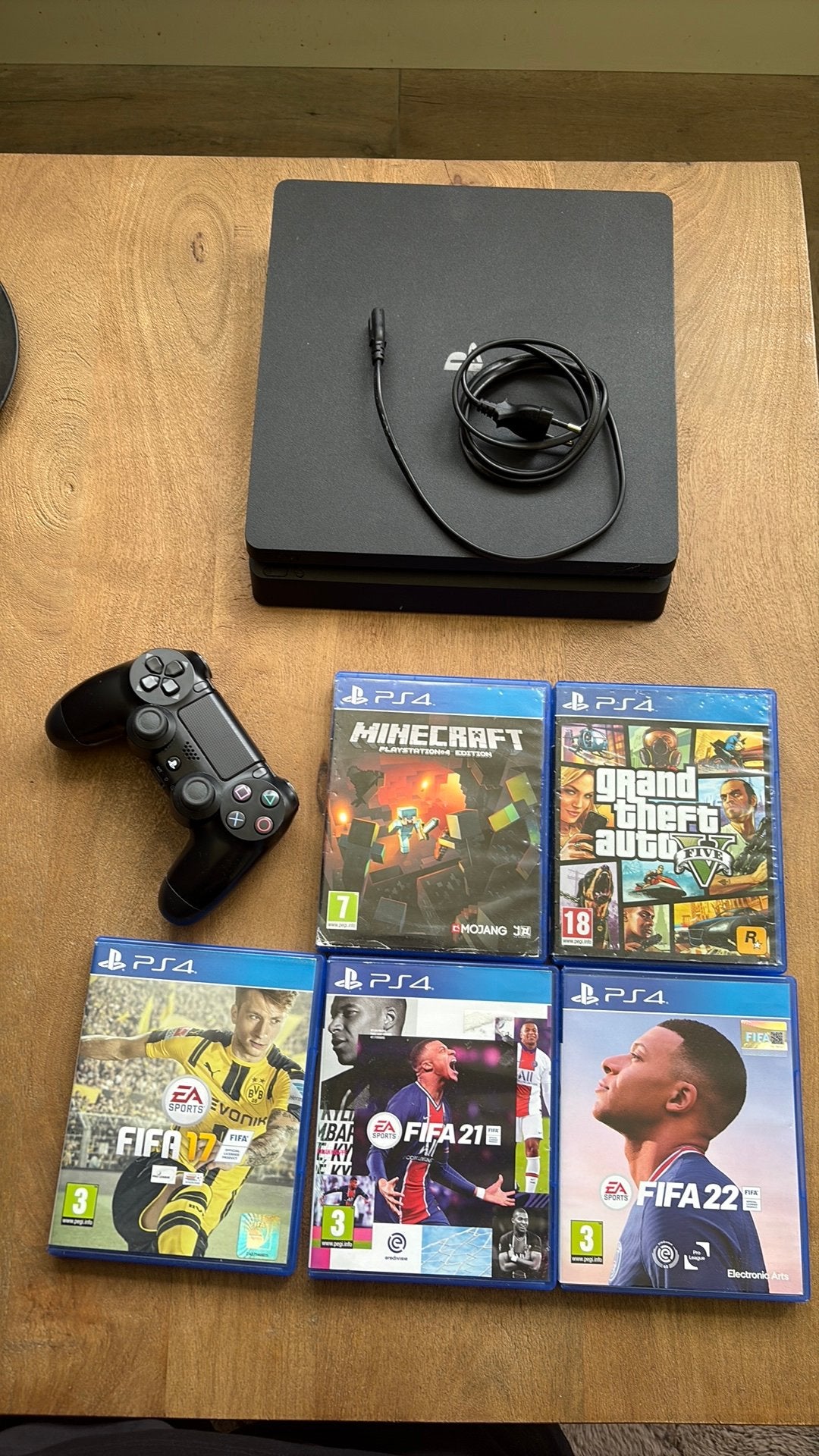 Playstation 4 Slim 500GB, Spelcomputers en Games, Spelcomputers | Sony PlayStation 4, Ophalen, Zo goed als nieuw, Met 1 controller