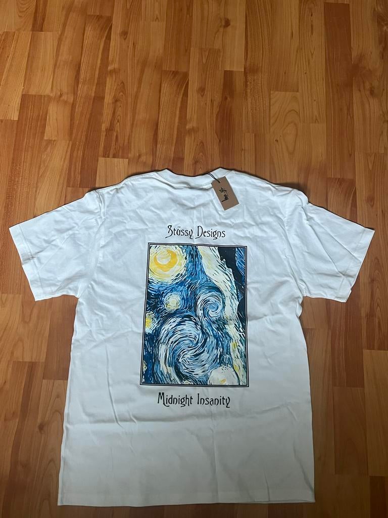 Stüssy x Van Gogh - Sterrennacht shirt, Ophalen of Verzenden, Nieuw, Maat 46 (S) of kleiner, Wit