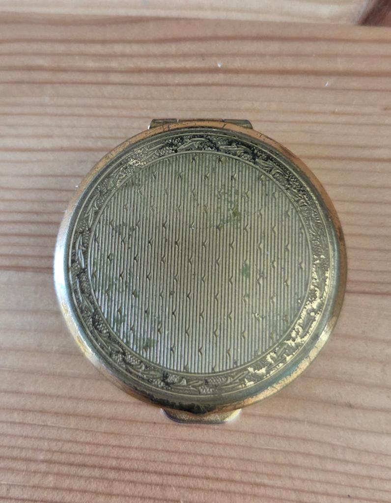 Stratton pillen doosje goudkleurig 4,5 cm  vintage, Antiek en Kunst, Ophalen
