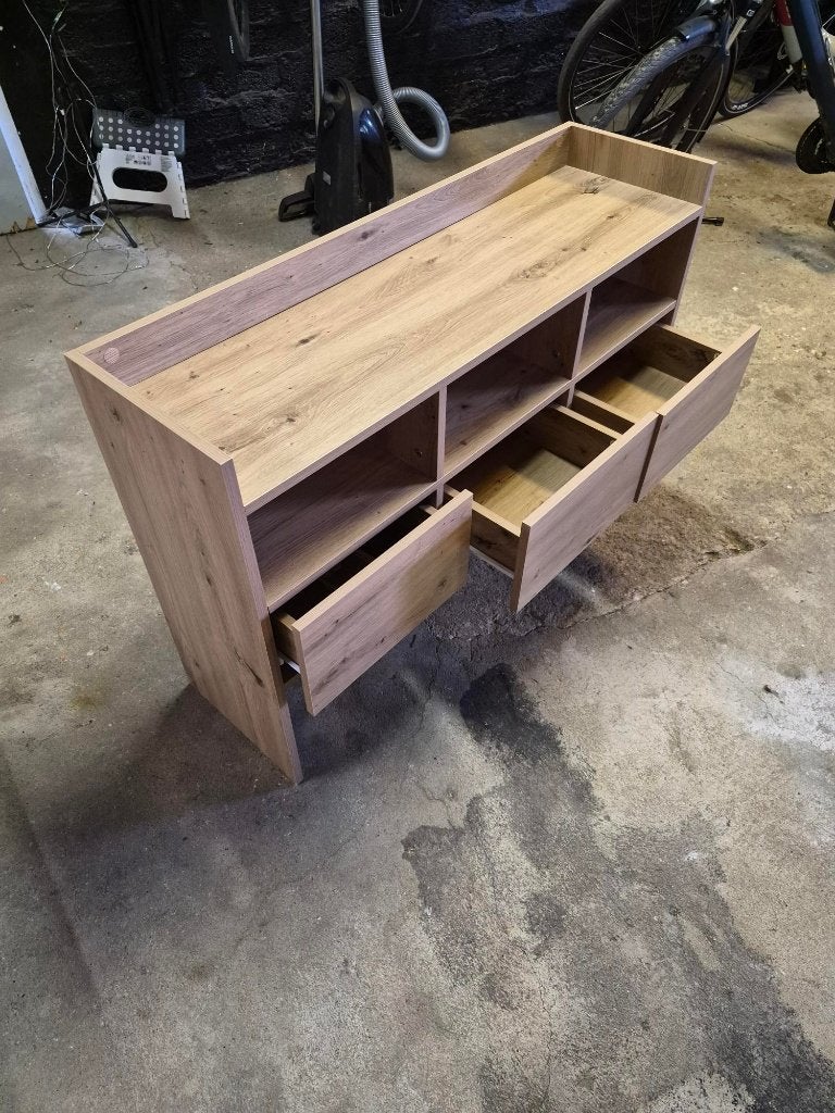 Nieuwe kleine dressoir, Ophalen, Met plank(en), 100 tot 150 cm, Nieuw