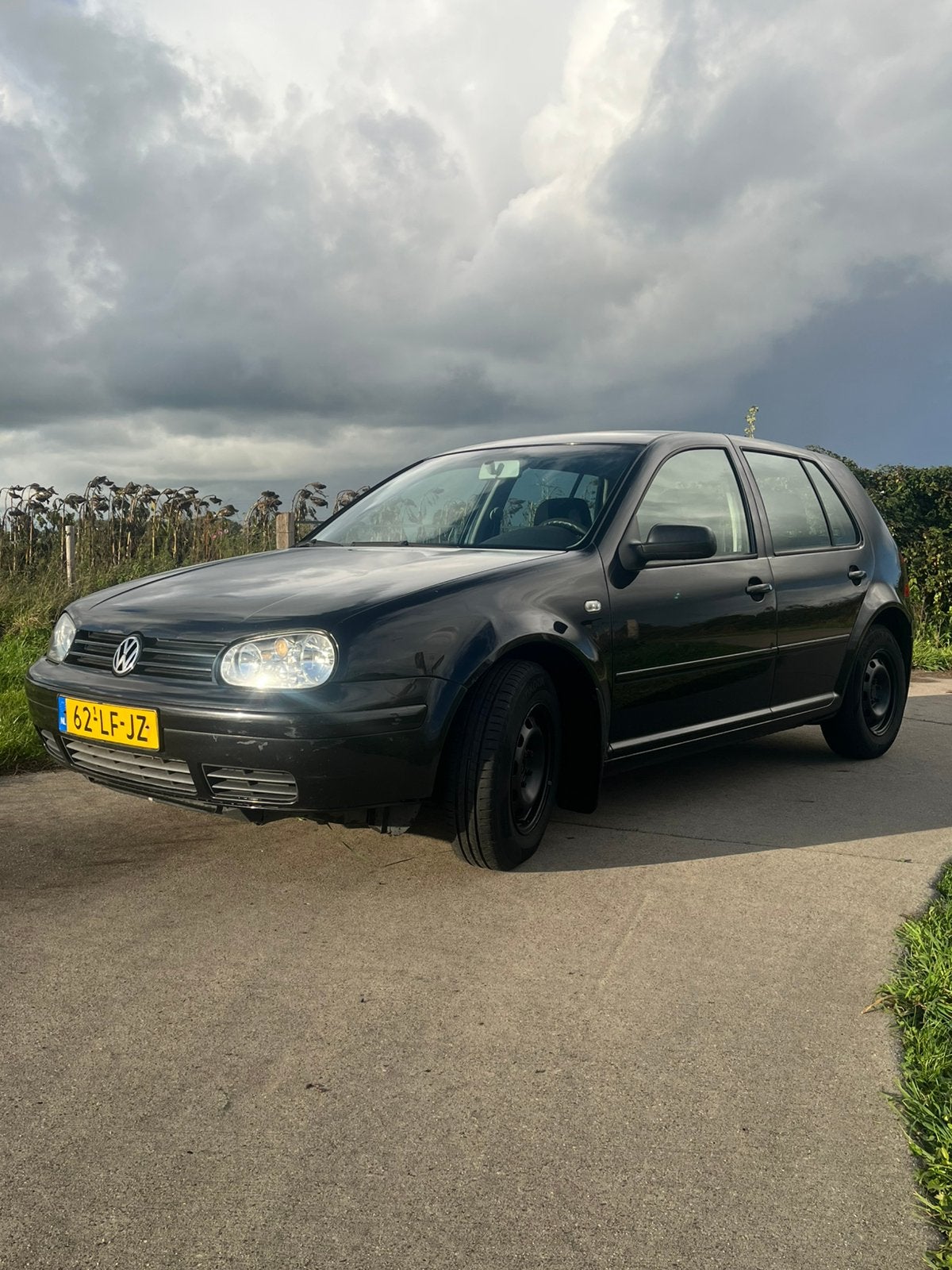 Nette Volkswagen Golf 1.6 16V Airco/Cruise/APK Dec 2027/5D, Auto's, Voorwielaandrijving, Stof, 1145 kg, Zwart