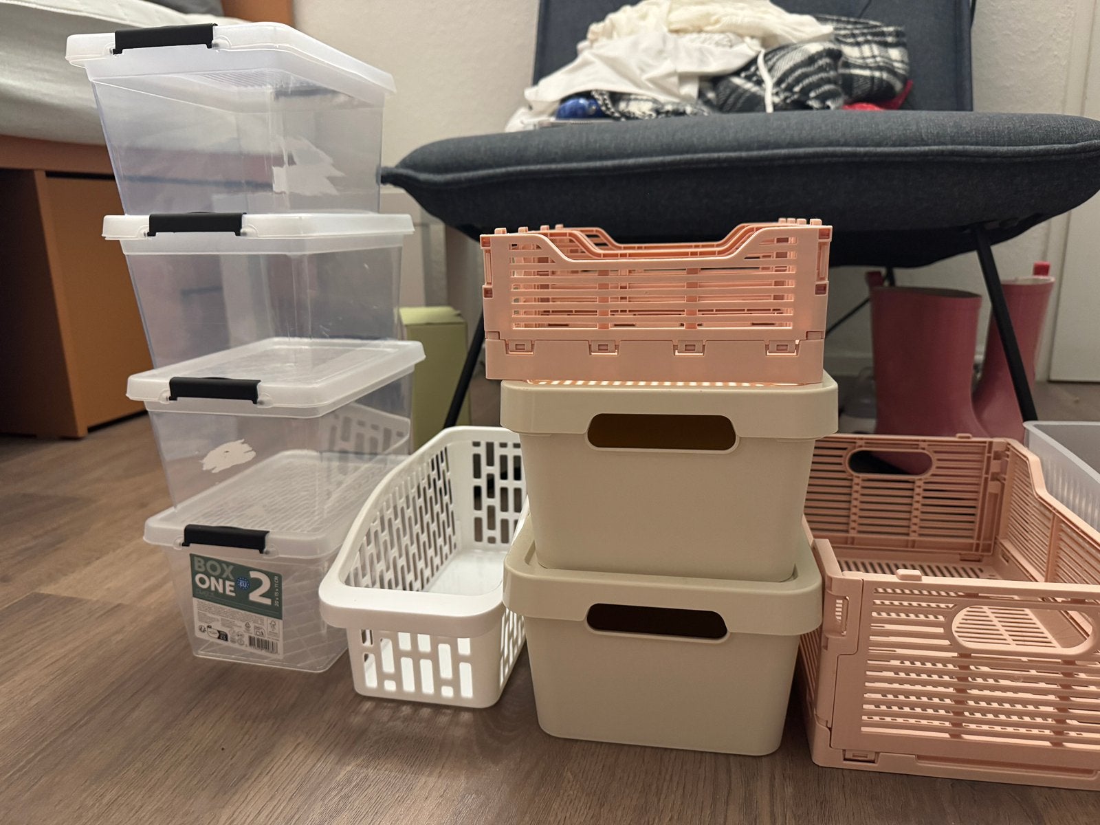 plastic boxes (hema, action), Ophalen of Verzenden, Zo goed als nieuw, Drinken en Voederen