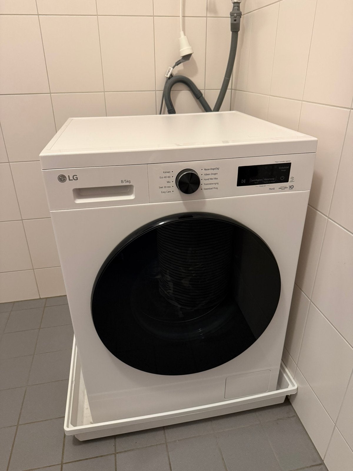 Prijs verlaagd! Zgan nieuwe wasdroger LG W4X1085NWB - 8/5 kg, 6 tot 8 kg, Ophalen, Zo goed als nieuw, 85 tot 90 cm