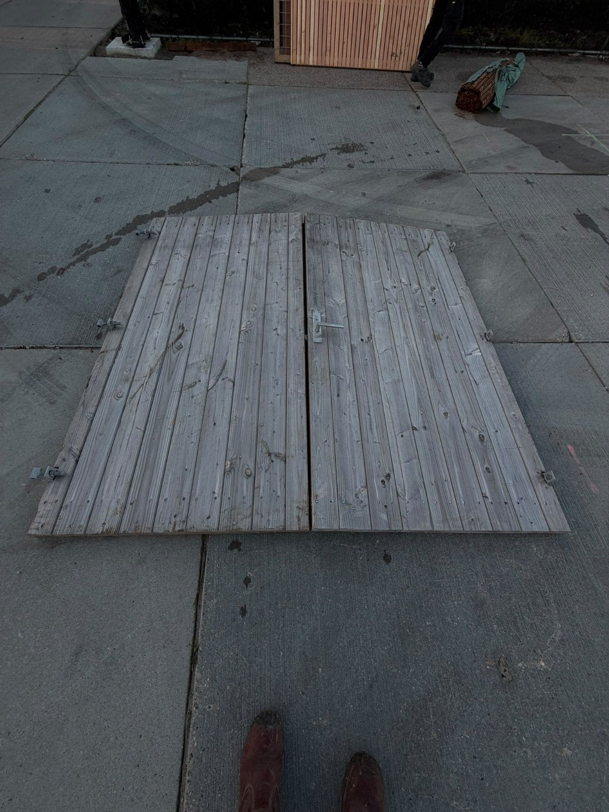 Dubbele houten deuren met stalen frame (zonder kozi, Doe-het-zelf en Verbouw, Ophalen, Gebruikt, 120 cm of meer, Minder dan 200 cm