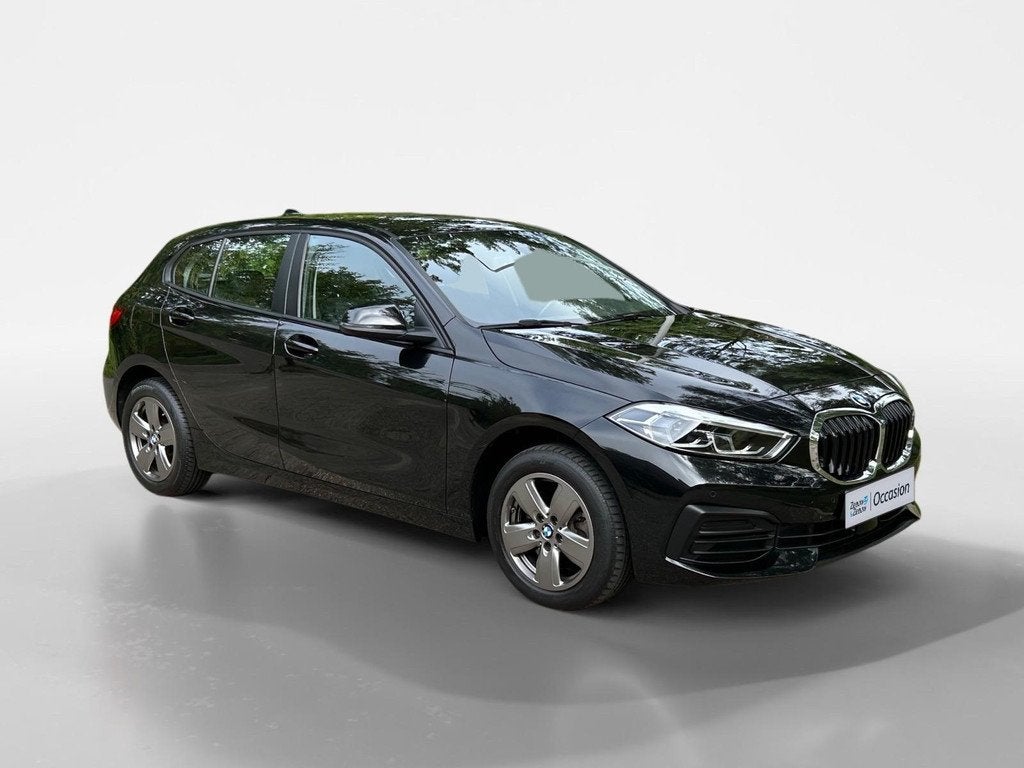 BMW 1-serie 116i Introduction Edition Navi , parkeersensoren, Auto's, BMW, 12 maanden, Gebruikt, Euro 6, Leder en Stof