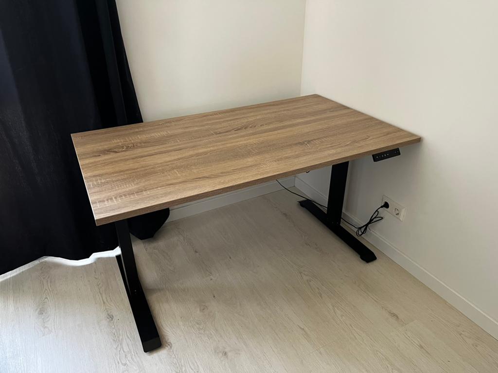 Elektrisch zit-sta bureau Fuse, Huis en Inrichting, Bureaus, Zo goed als nieuw, Elektrisch, Ophalen