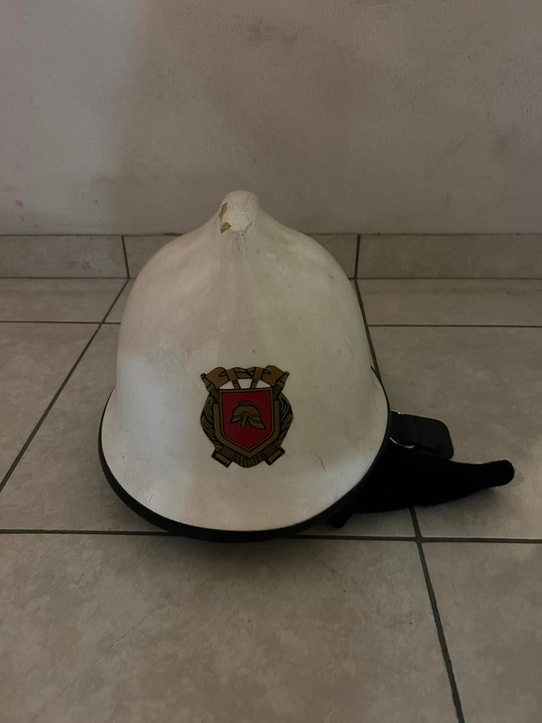 Brandweerhelm nederlands model, Ophalen of Verzenden, Zo goed als nieuw
