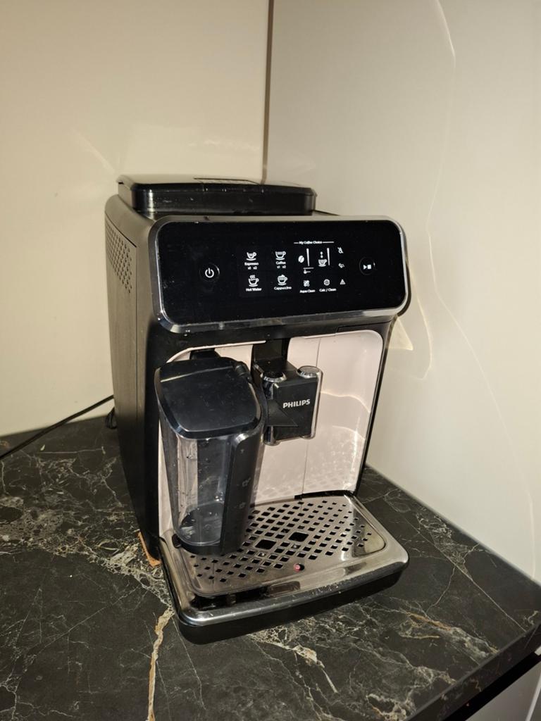 Philips Series 2200 Volautomatische Espressomachin, Witgoed en Apparatuur, Koffiezetapparaten, Ophalen, Espresso apparaat
