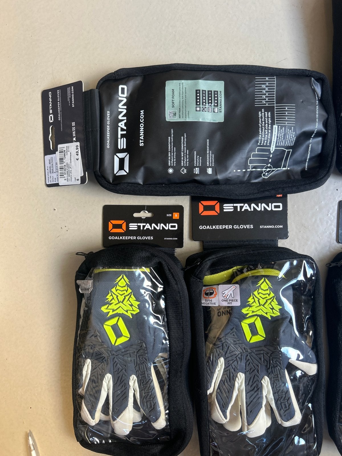 Stanno Volare Ultra JR III Keepershandschoenen Maat 5, Ophalen of Verzenden, Nieuw, Handschoenen