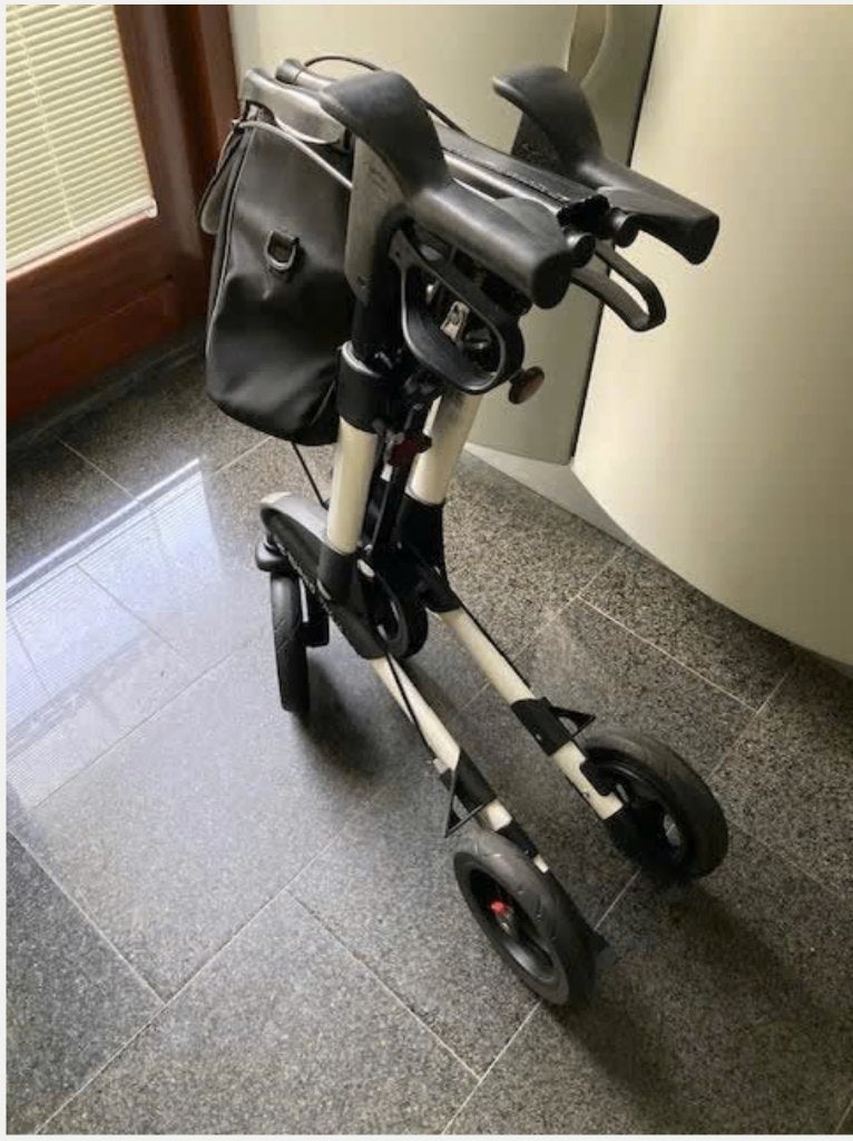 Topro Troja Rollator, 2G, met tas, Maat M, wit i.z.g.s, Ophalen of Verzenden, Opvouwbaar, Zo goed als nieuw