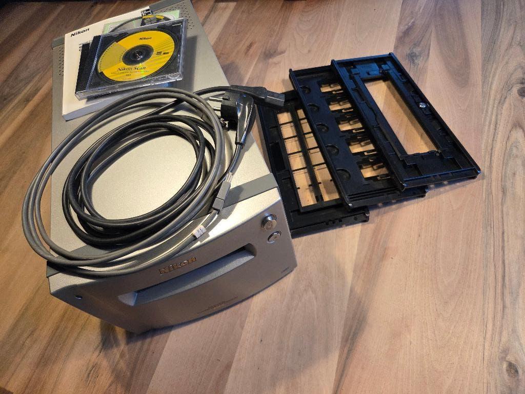 Nikon Coolscan 9000 incl 3x adapters, Computers en Software, Scanners, Ophalen, Gebruikt