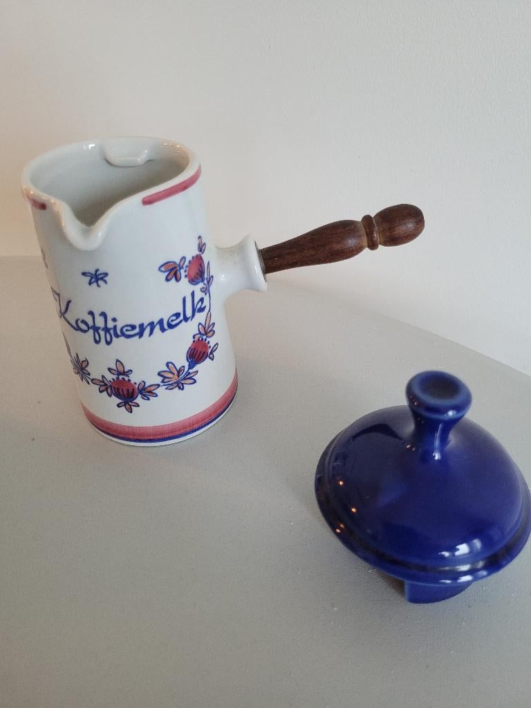 Zenith Gouda koffiemelk kannetje met deksel item 1874, Antiek en Kunst, Ophalen
