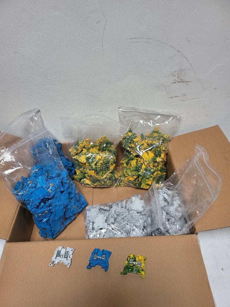 ABB-Terminal block BLUE/Grey/yellow-Green ZS10 elk 100 stuks, Ophalen of Verzenden, Nieuw