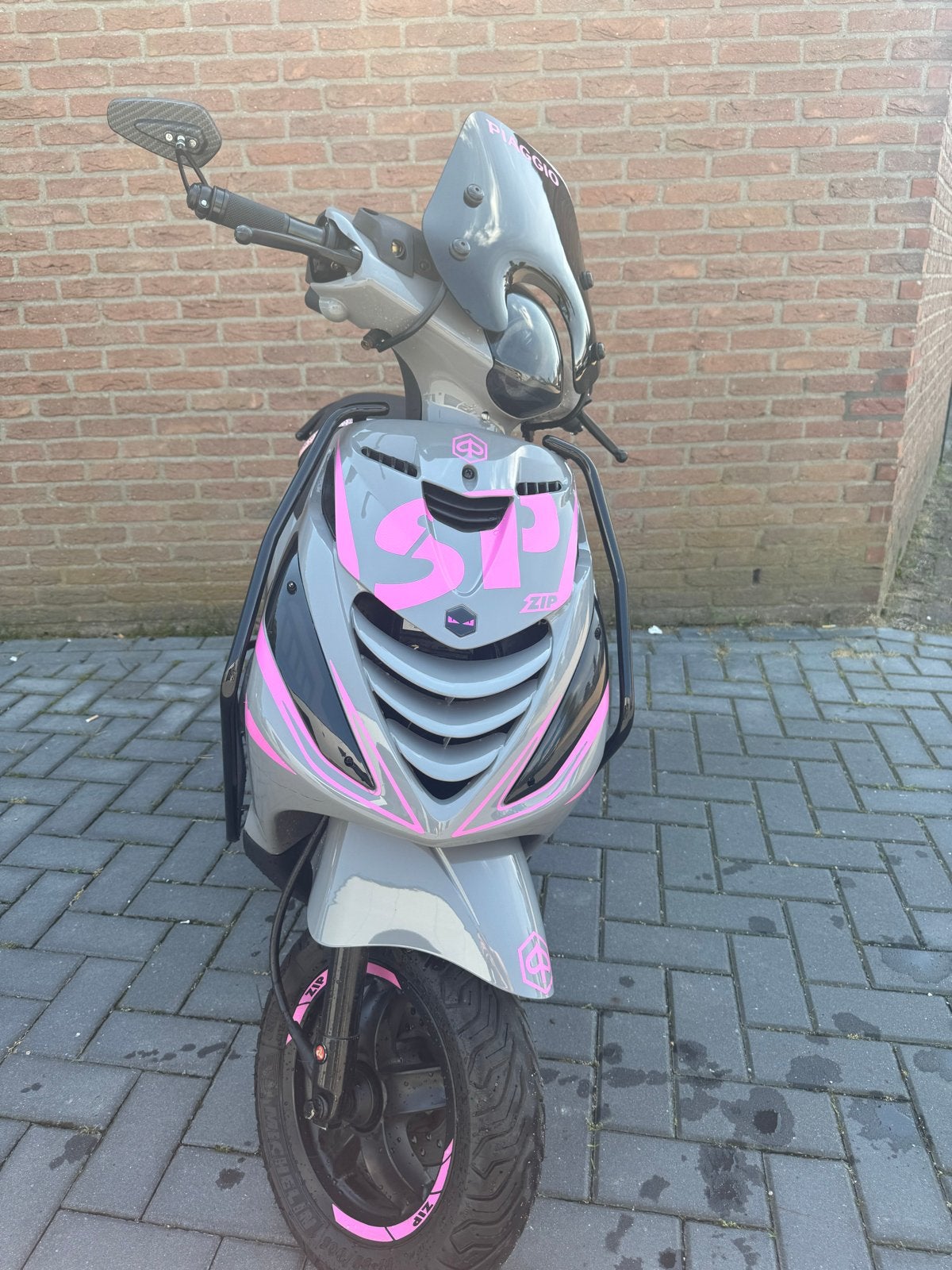 Piaggio Zip SP - Grijs met roze details, Ophalen, Gebruikt, Maximaal 45 km/u, Zip