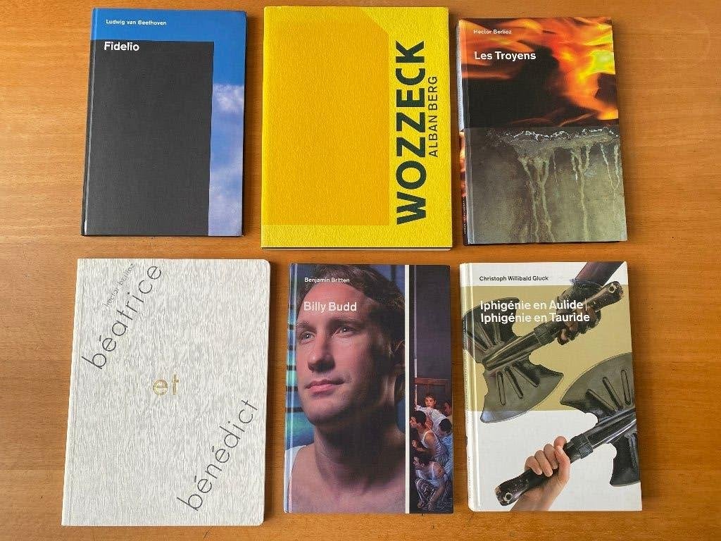 19 Programmaboekjes DNO, Boeken, Ophalen of Verzenden, Zo goed als nieuw, Artiest