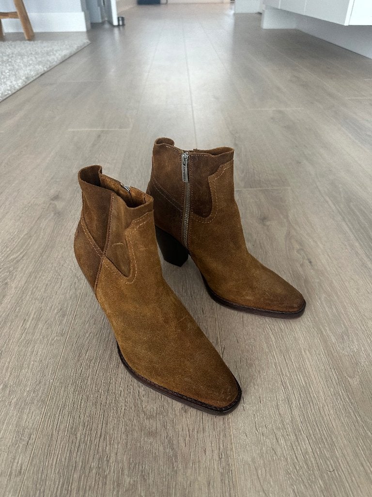 Mooie bruine suede enkellaarsjes Shabbies | Maat 39, Lage of Enkellaarzen, Nieuw, Ophalen of Verzenden, Bruin