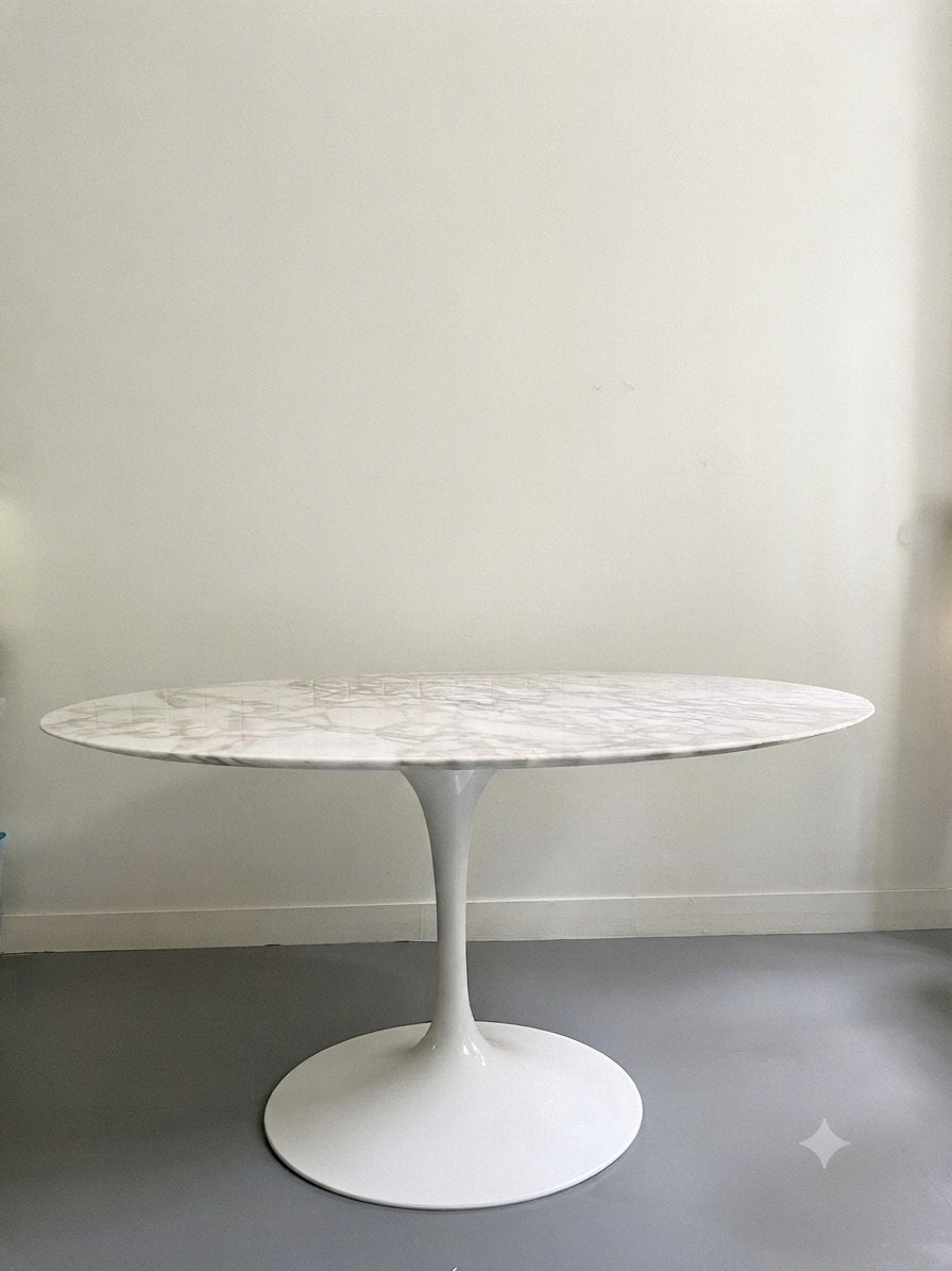 Knoll Studio Saarinen Tulip Eettafel - Arabescato Marmer, Ophalen, Overige materialen, Gebruikt, 100 tot 150 cm