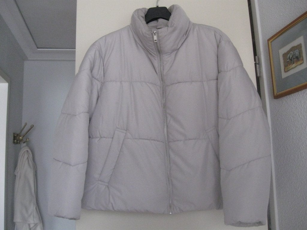 Dames winterjas, Ophalen of Verzenden, Zo goed als nieuw, Maat 42/44 (L), Beige