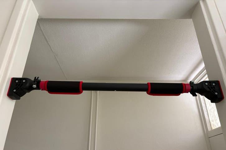 Optrekstang B-physic, Sport en Fitness, Fitnessmaterialen, Ophalen, Zo goed als nieuw, Oprekstang