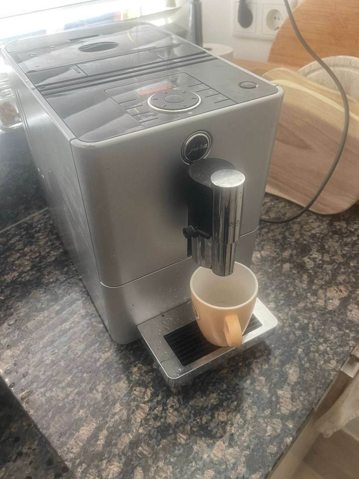 Jura ENA 9 One Touch volautomatische koffiemachine, Afneembaar waterreservoir, Gebruikt, Koffiemachine, 2 tot 4 kopjes