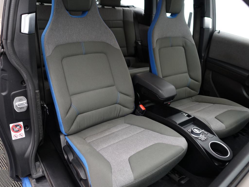BMW i3 High Voltage Edition 94Ah 33 kWh- Xenon Led, Park Ass, Auto's, Automaat, Gebruikt, 4 stoelen, 43 €/maand