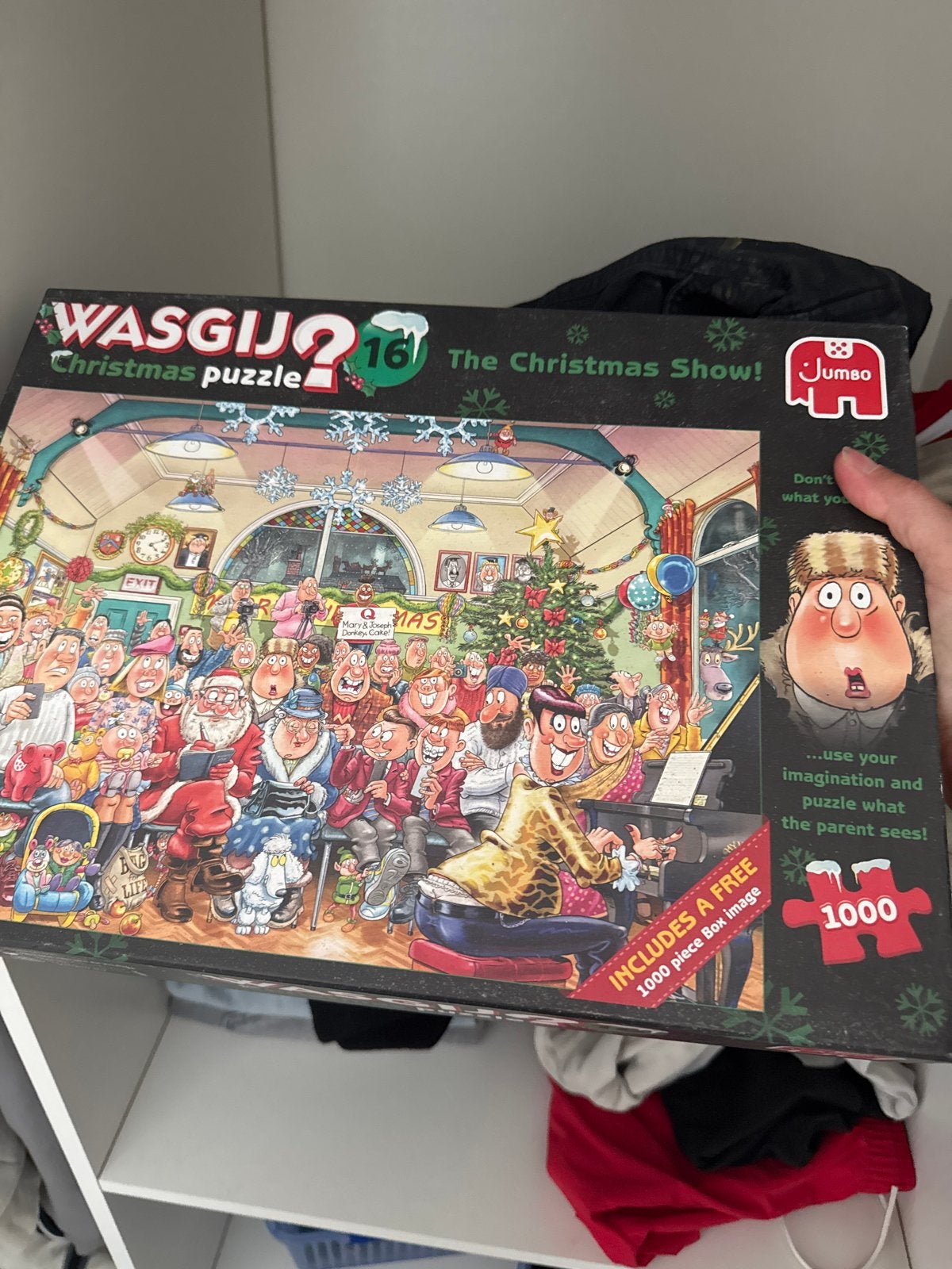 2 complete Wasgij kerstpuzzels: The Christmas Show! & Elf In, Ophalen of Verzenden, 500 t/m 1500 stukjes, Gebruikt, Legpuzzel